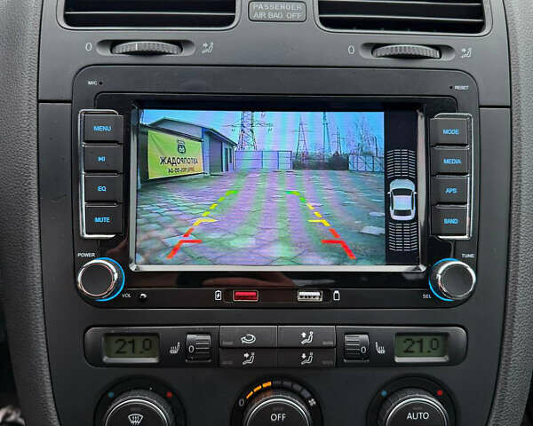 Синий Фольксваген Гольф, объемом двигателя 2 л и пробегом 227 тыс. км за 6700 $, фото 6 на Automoto.ua