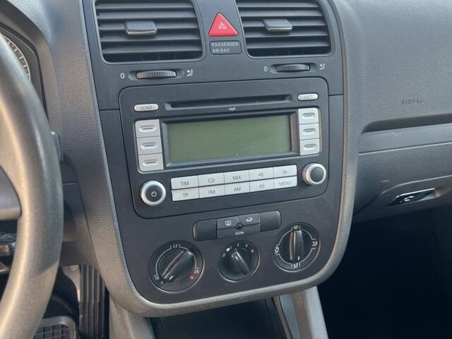 Синий Фольксваген Гольф, объемом двигателя 1.4 л и пробегом 227 тыс. км за 5100 $, фото 9 на Automoto.ua