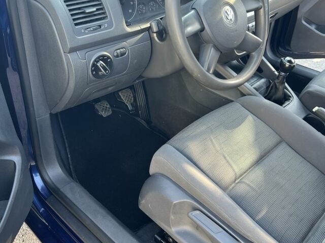 Синий Фольксваген Гольф, объемом двигателя 1.4 л и пробегом 227 тыс. км за 5100 $, фото 7 на Automoto.ua