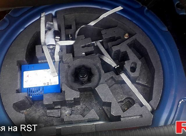 Синій Фольксваген Гольф, об'ємом двигуна 1.4 л та пробігом 247 тис. км за 5700 $, фото 7 на Automoto.ua