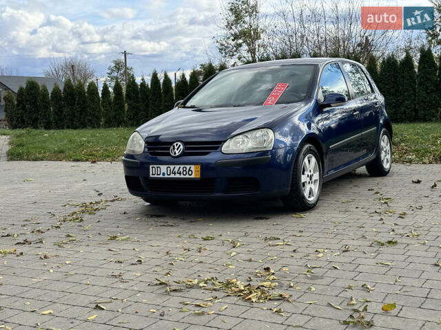 Синий Фольксваген Гольф, объемом двигателя 1.6 л и пробегом 214 тыс. км за 6350 $, фото 50 на Automoto.ua