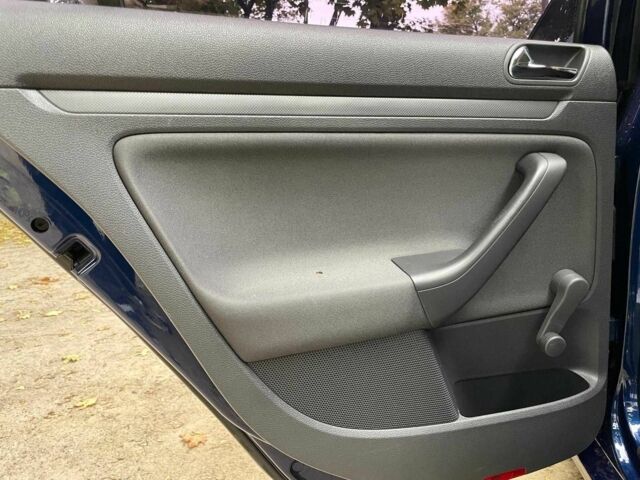 Синій Фольксваген Гольф, об'ємом двигуна 1.6 л та пробігом 215 тис. км за 5690 $, фото 16 на Automoto.ua