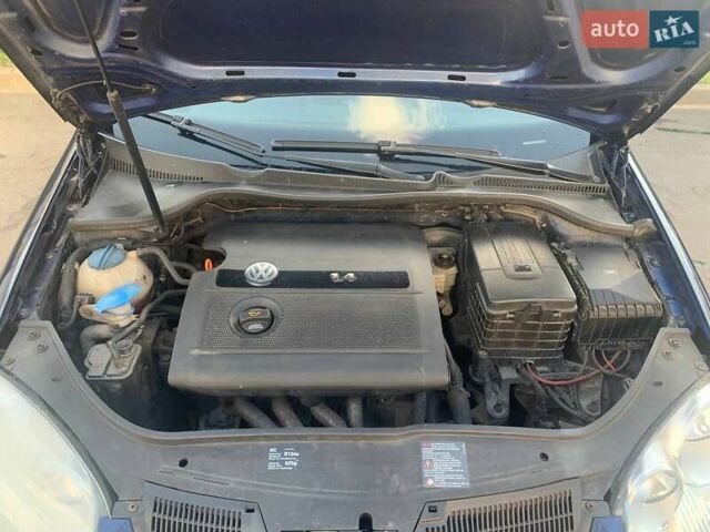 Синій Фольксваген Гольф, об'ємом двигуна 1.4 л та пробігом 368 тис. км за 3600 $, фото 10 на Automoto.ua