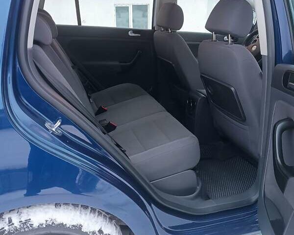 Синий Фольксваген Гольф, объемом двигателя 1.6 л и пробегом 286 тыс. км за 5700 $, фото 10 на Automoto.ua