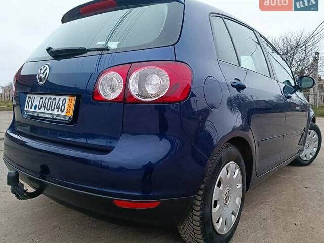 Синий Фольксваген Гольф, объемом двигателя 1.4 л и пробегом 195 тыс. км за 5299 $, фото 4 на Automoto.ua