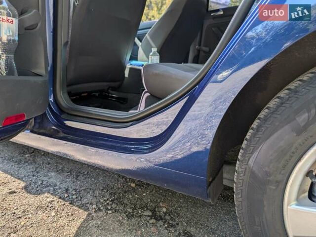 Синій Фольксваген Гольф, об'ємом двигуна 1.6 л та пробігом 260 тис. км за 6200 $, фото 3 на Automoto.ua