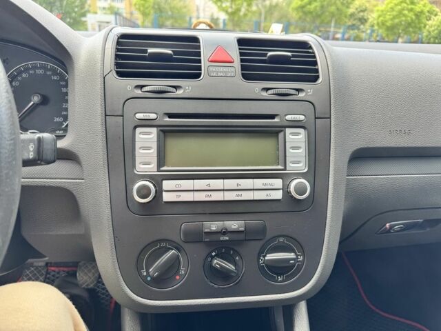 Синий Фольксваген Гольф, объемом двигателя 1.6 л и пробегом 228 тыс. км за 5500 $, фото 16 на Automoto.ua