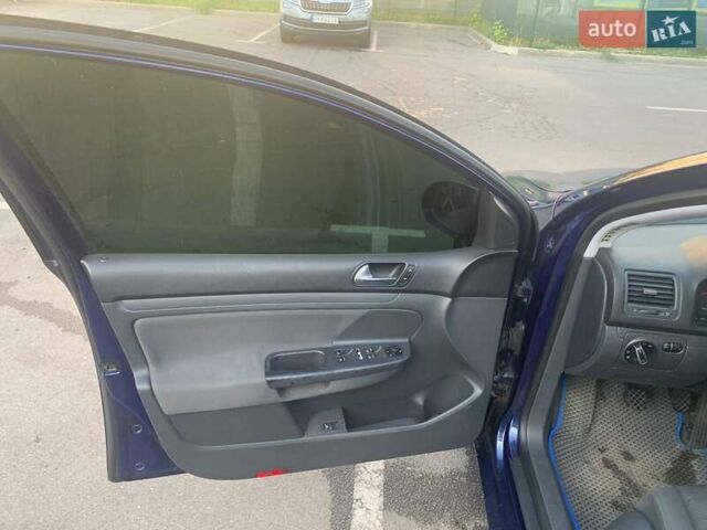 Синій Фольксваген Гольф, об'ємом двигуна 1.4 л та пробігом 368 тис. км за 3600 $, фото 13 на Automoto.ua