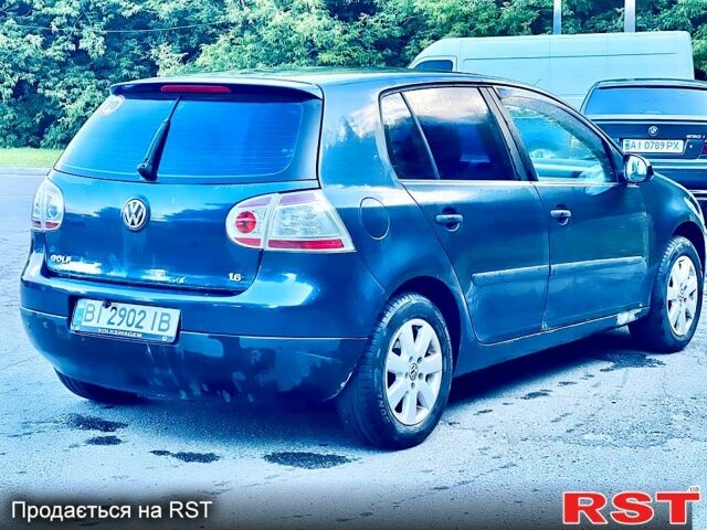 Синий Фольксваген Гольф, объемом двигателя 1.6 л и пробегом 300 тыс. км за 5100 $, фото 3 на Automoto.ua