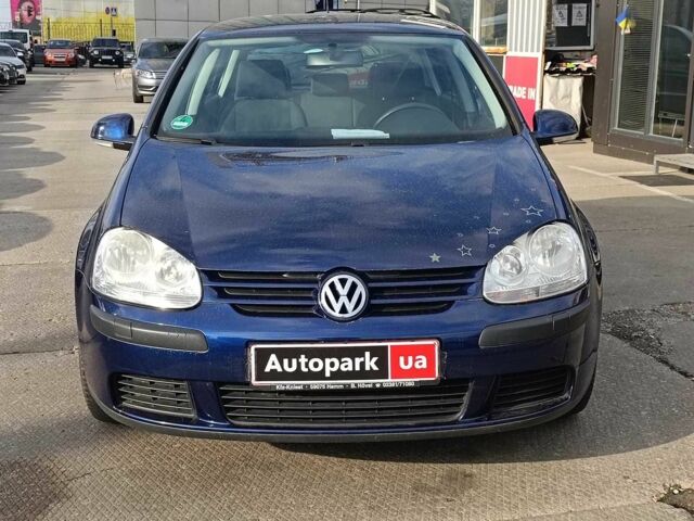 Синий Фольксваген Гольф, объемом двигателя 1.6 л и пробегом 221 тыс. км за 5990 $, фото 1 на Automoto.ua