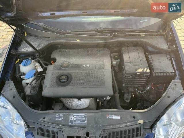 Синий Фольксваген Гольф, объемом двигателя 1.4 л и пробегом 250 тыс. км за 4600 $, фото 23 на Automoto.ua