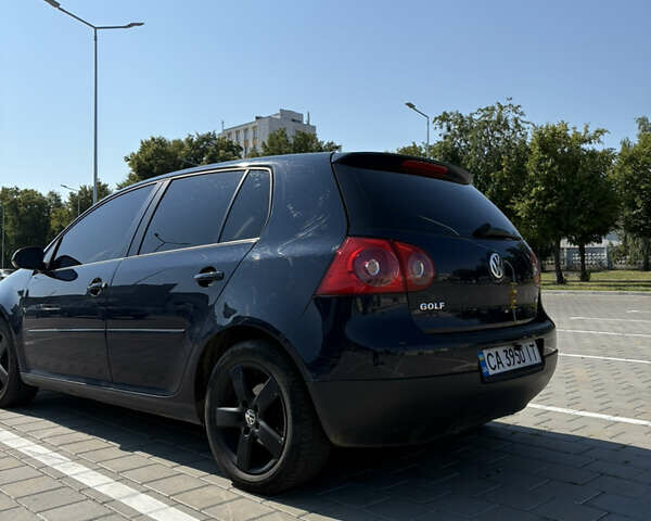 Синий Фольксваген Гольф, объемом двигателя 1.6 л и пробегом 330 тыс. км за 5000 $, фото 3 на Automoto.ua