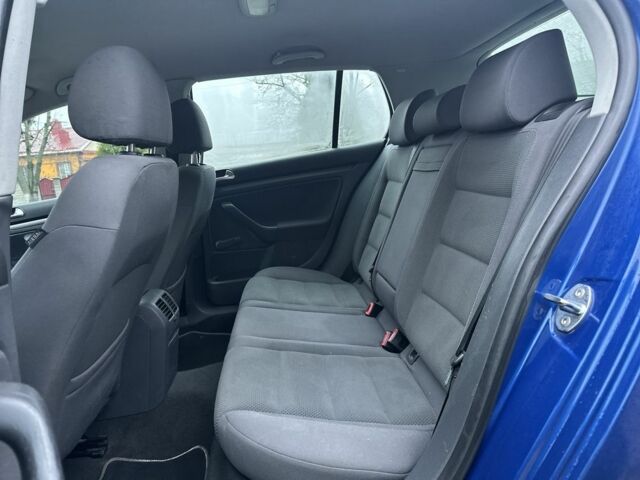 Синий Фольксваген Гольф, объемом двигателя 1.4 л и пробегом 199 тыс. км за 4499 $, фото 6 на Automoto.ua