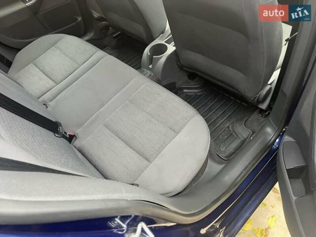 Синий Фольксваген Гольф, объемом двигателя 1.6 л и пробегом 212 тыс. км за 5200 $, фото 15 на Automoto.ua