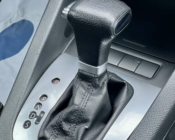 Синий Фольксваген Гольф, объемом двигателя 1.6 л и пробегом 203 тыс. км за 6750 $, фото 48 на Automoto.ua