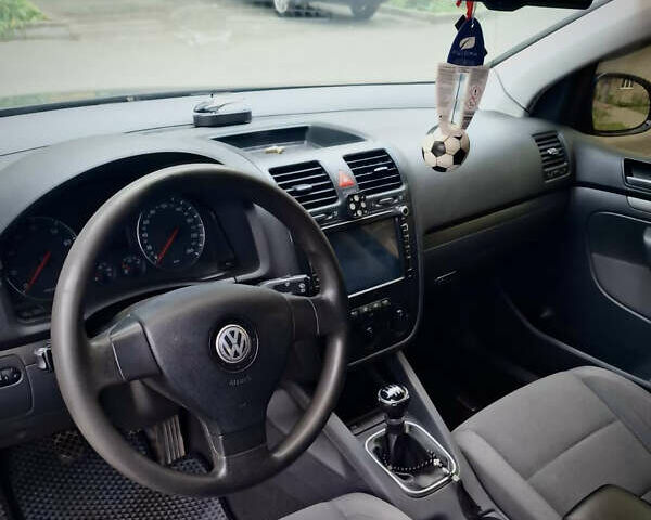 Синий Фольксваген Гольф, объемом двигателя 1.6 л и пробегом 268 тыс. км за 5300 $, фото 5 на Automoto.ua