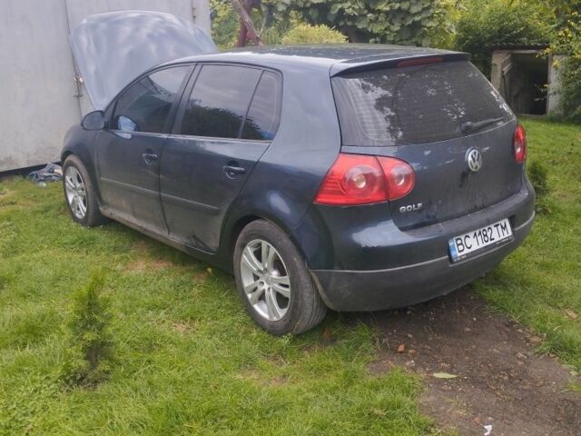 Синий Фольксваген Гольф, объемом двигателя 2 л и пробегом 220 тыс. км за 5300 $, фото 3 на Automoto.ua