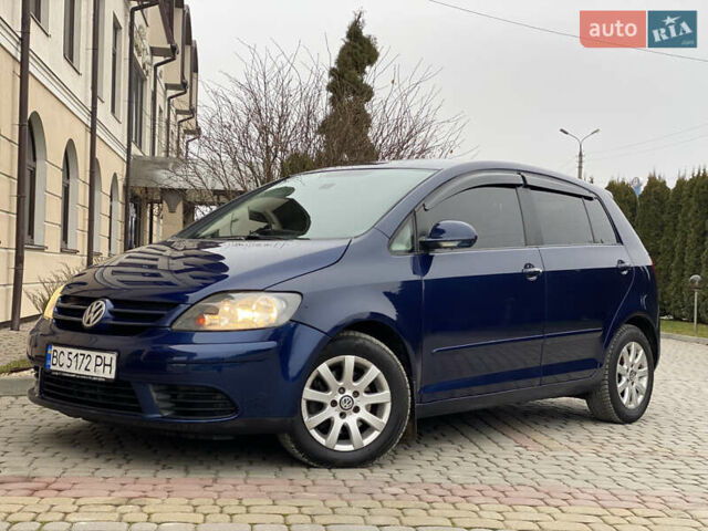 Синий Фольксваген Гольф, объемом двигателя 2 л и пробегом 285 тыс. км за 5450 $, фото 7 на Automoto.ua