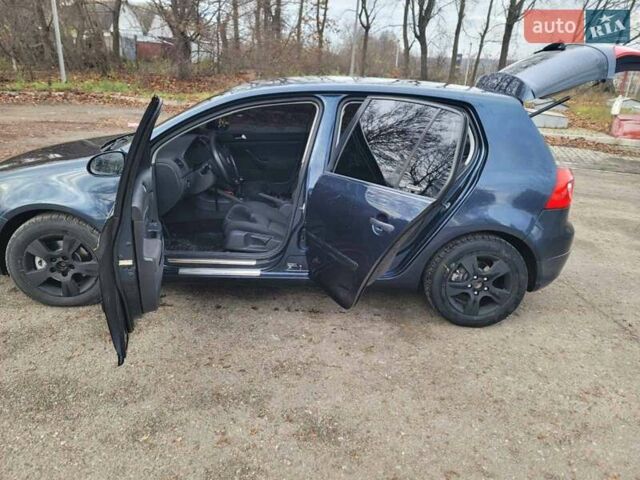 Синий Фольксваген Гольф, объемом двигателя 1.9 л и пробегом 309 тыс. км за 5200 $, фото 7 на Automoto.ua