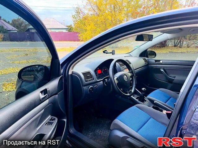 Синий Фольксваген Гольф, объемом двигателя 1.6 л и пробегом 191 тыс. км за 6100 $, фото 5 на Automoto.ua