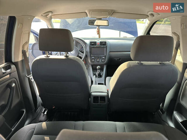 Фольксваген Гольф 2005 в Буске на Automoto.ua Синий Фольксваген Гольф, объемом двигателя 1.6 л и пробегом 193 тыс. км за 5300 $, фото 20 на Automoto.ua