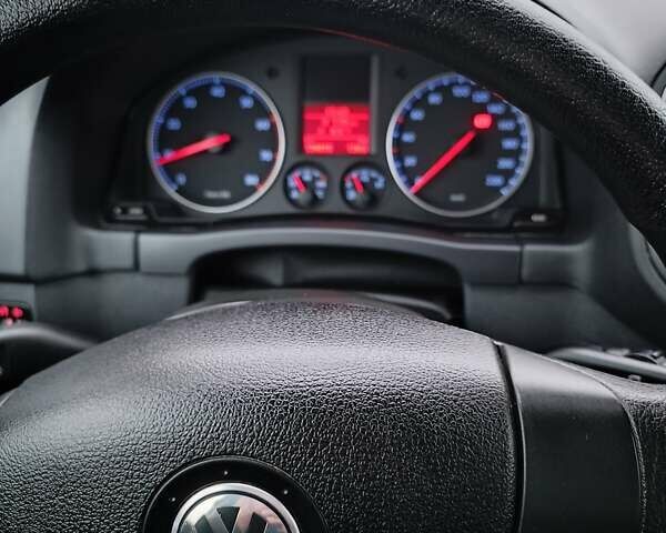 Синий Фольксваген Гольф, объемом двигателя 1.4 л и пробегом 195 тыс. км за 5299 $, фото 11 на Automoto.ua