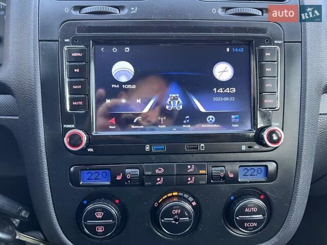 Синій Фольксваген Гольф, об'ємом двигуна 1.6 л та пробігом 196 тис. км за 6300 $, фото 56 на Automoto.ua