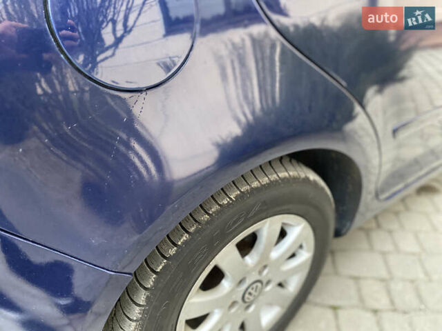 Синий Фольксваген Гольф, объемом двигателя 2 л и пробегом 285 тыс. км за 5450 $, фото 58 на Automoto.ua
