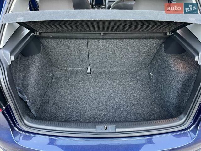 Синій Фольксваген Гольф, об'ємом двигуна 1.6 л та пробігом 196 тис. км за 6300 $, фото 33 на Automoto.ua