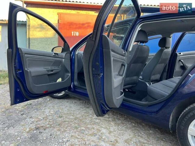 Синій Фольксваген Гольф, об'ємом двигуна 1.6 л та пробігом 196 тис. км за 6300 $, фото 26 на Automoto.ua