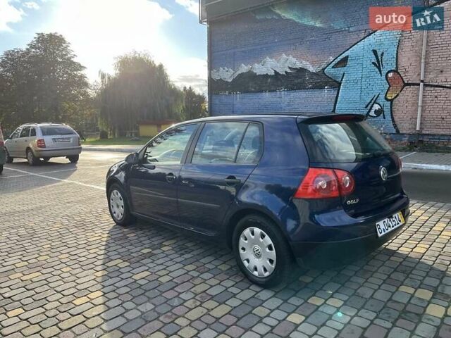 Синий Фольксваген Гольф, объемом двигателя 1.4 л и пробегом 250 тыс. км за 4600 $, фото 3 на Automoto.ua