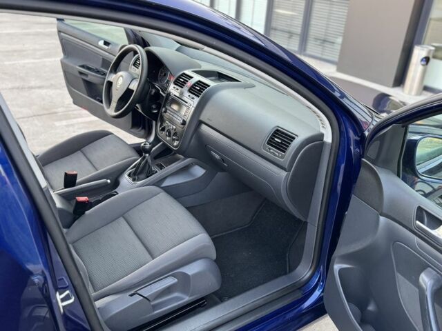 Синій Фольксваген Гольф, об'ємом двигуна 0 л та пробігом 198 тис. км за 4900 $, фото 13 на Automoto.ua