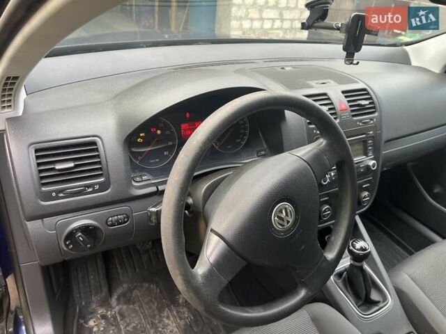 Синий Фольксваген Гольф, объемом двигателя 1.6 л и пробегом 212 тыс. км за 5200 $, фото 25 на Automoto.ua