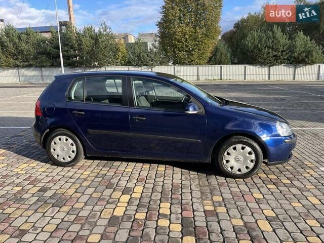 Синий Фольксваген Гольф, объемом двигателя 1.4 л и пробегом 250 тыс. км за 4600 $, фото 13 на Automoto.ua