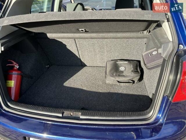 Синий Фольксваген Гольф, объемом двигателя 1.4 л и пробегом 250 тыс. км за 4600 $, фото 26 на Automoto.ua