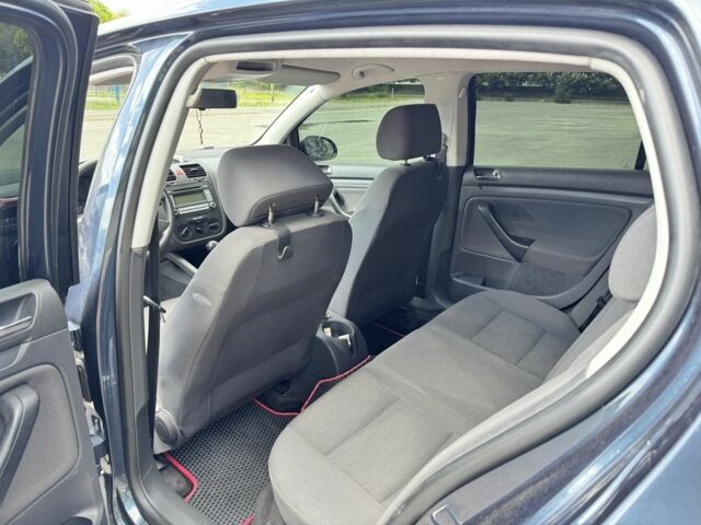 Синий Фольксваген Гольф, объемом двигателя 1.6 л и пробегом 228 тыс. км за 5500 $, фото 11 на Automoto.ua