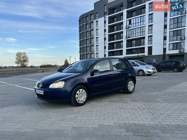 Синий Фольксваген Гольф, объемом двигателя 1.39 л и пробегом 238 тыс. км за 5750 $, фото 20 на Automoto.ua