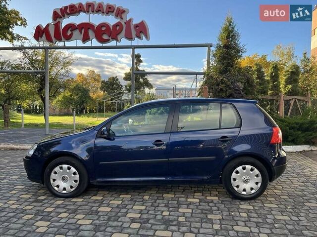 Синий Фольксваген Гольф, объемом двигателя 1.4 л и пробегом 250 тыс. км за 4600 $, фото 86 на Automoto.ua