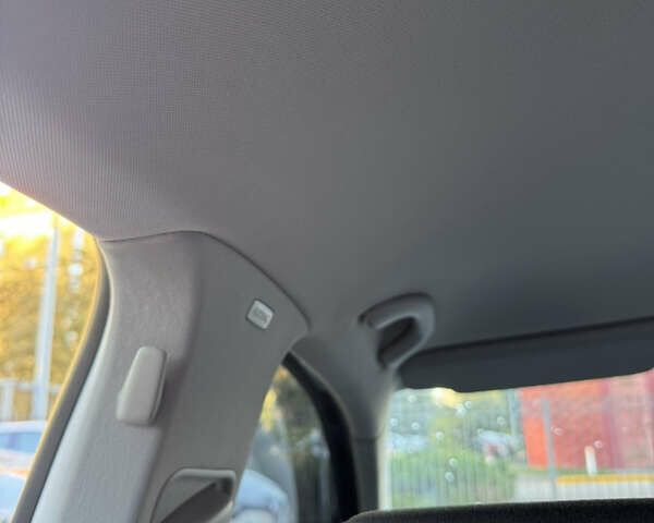 Синий Фольксваген Гольф, объемом двигателя 1.6 л и пробегом 211 тыс. км за 5500 $, фото 15 на Automoto.ua