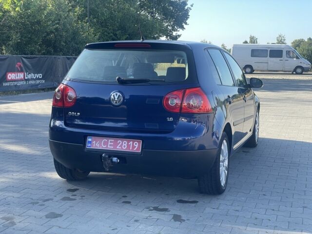 Синий Фольксваген Гольф, объемом двигателя 1.6 л и пробегом 243 тыс. км за 5000 $, фото 3 на Automoto.ua