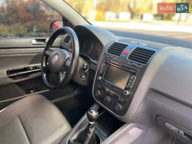 Синий Фольксваген Гольф, объемом двигателя 1.9 л и пробегом 391 тыс. км за 5500 $, фото 9 на Automoto.ua