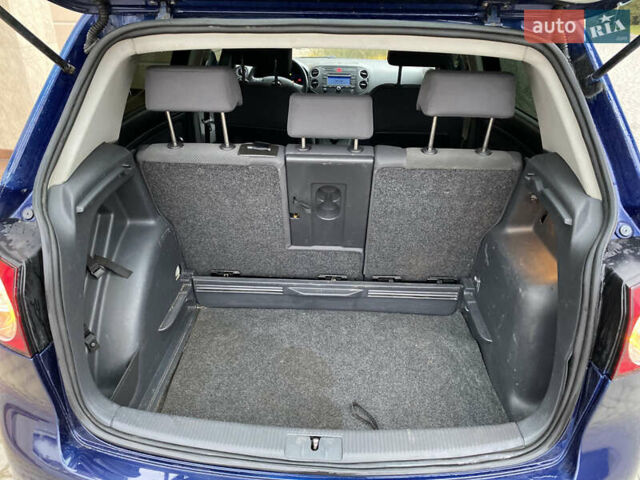 Синий Фольксваген Гольф, объемом двигателя 2 л и пробегом 285 тыс. км за 5450 $, фото 39 на Automoto.ua