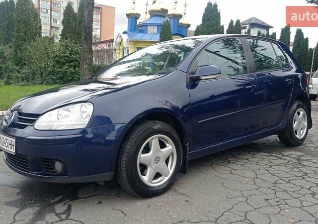 Синий Фольксваген Гольф, объемом двигателя 1.6 л и пробегом 290 тыс. км за 4950 $, фото 11 на Automoto.ua