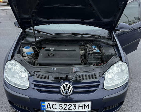 Синий Фольксваген Гольф, объемом двигателя 1.4 л и пробегом 220 тыс. км за 5000 $, фото 8 на Automoto.ua