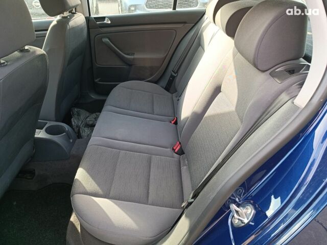 Синий Фольксваген Гольф, объемом двигателя 1.6 л и пробегом 221 тыс. км за 5990 $, фото 11 на Automoto.ua