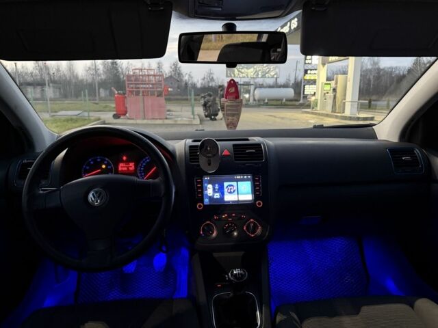 Синий Фольксваген Гольф, объемом двигателя 1.6 л и пробегом 227 тыс. км за 5699 $, фото 15 на Automoto.ua