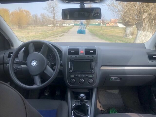 Синій Фольксваген Гольф, об'ємом двигуна 1.6 л та пробігом 280 тис. км за 5600 $, фото 6 на Automoto.ua