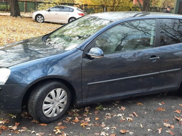 Синий Фольксваген Гольф, объемом двигателя 1.9 л и пробегом 471 тыс. км за 2400 $, фото 2 на Automoto.ua