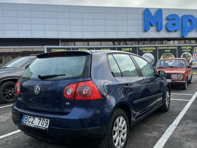 Синий Фольксваген Гольф, объемом двигателя 1.6 л и пробегом 1000 тыс. км за 2950 $, фото 2 на Automoto.ua