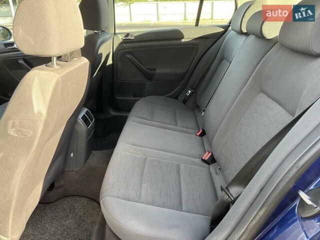 Синий Фольксваген Гольф, объемом двигателя 1.4 л и пробегом 250 тыс. км за 4600 $, фото 19 на Automoto.ua